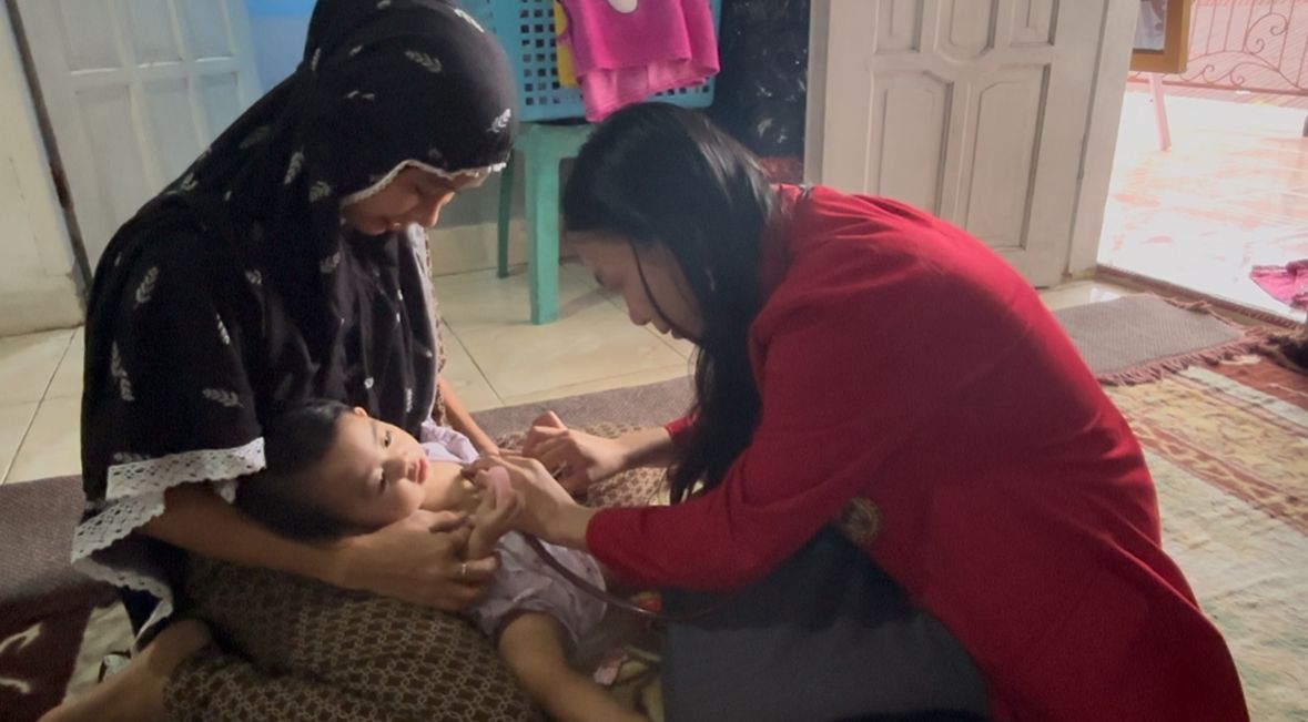 Kunjungan 3 P2KD III: Pemeriksaan Fisik Sederhana pada Bayi dan Penjelasan Buku KIA